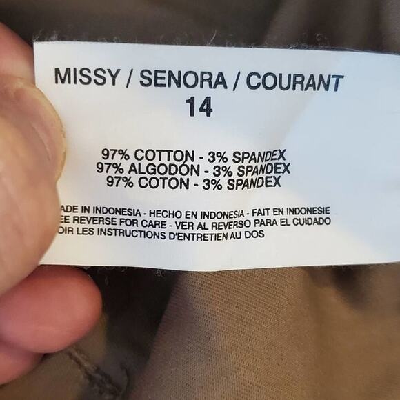 Nine West Brown tie leg high rise capri pants plus size 14 - Picture 6 of 6